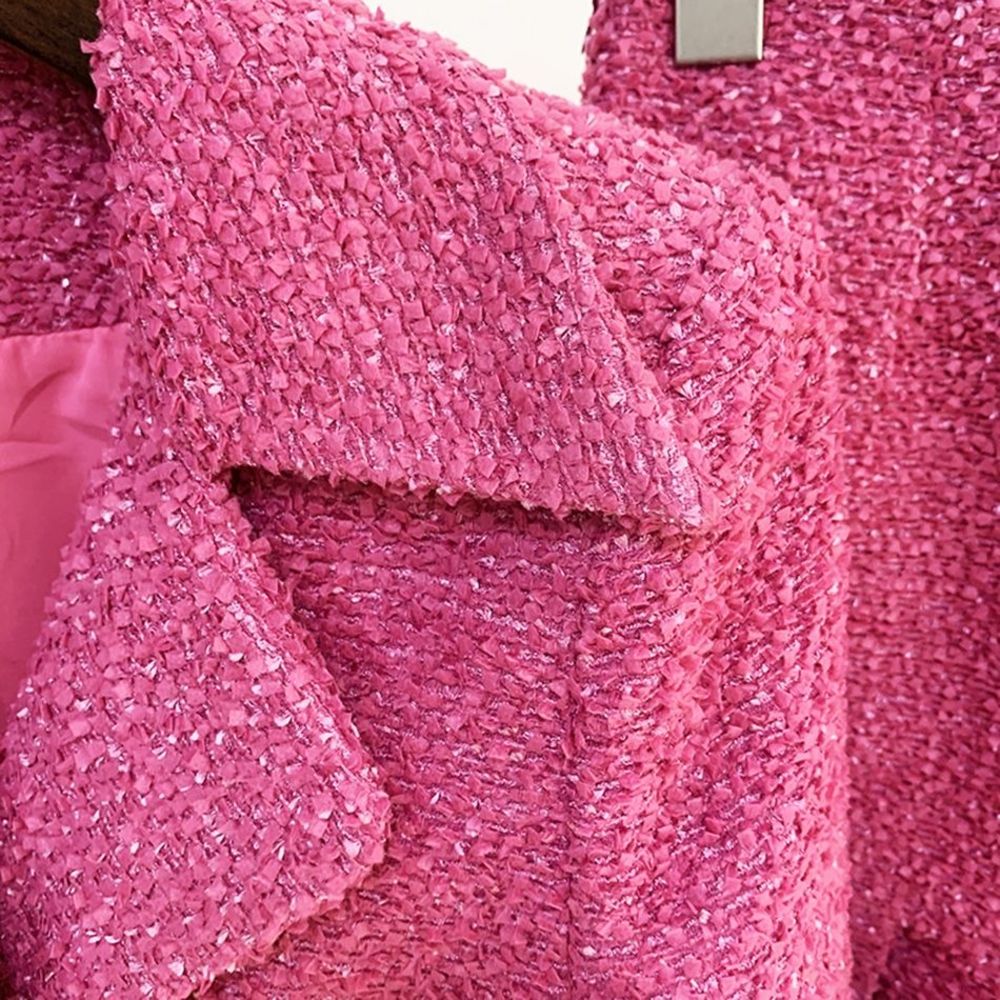 SOLD OUT TEXTURED PINK SET BLAZER AND SKIRT BARBIE CORE TREND JEWELED BUTTONS - Picture 5 of 9